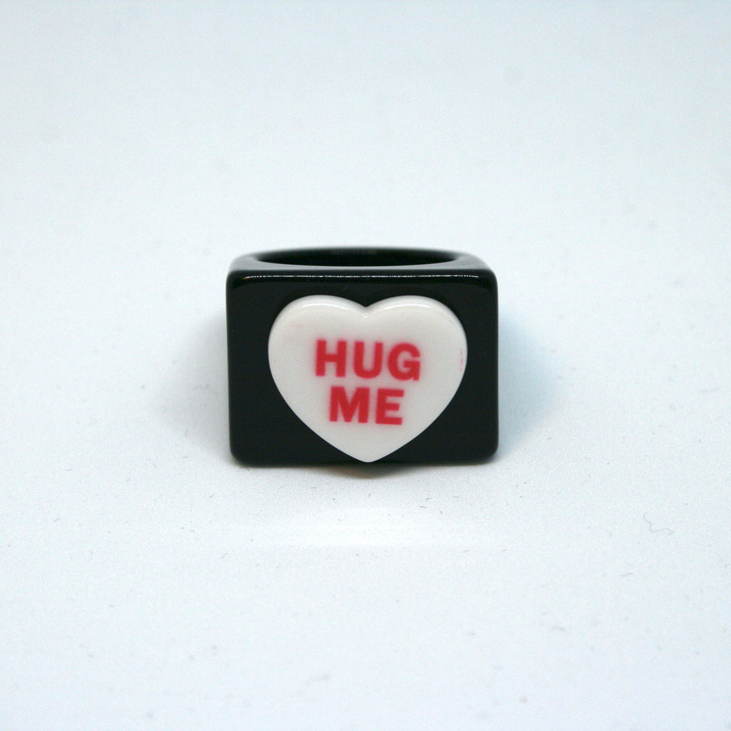 HUG ME NOIR